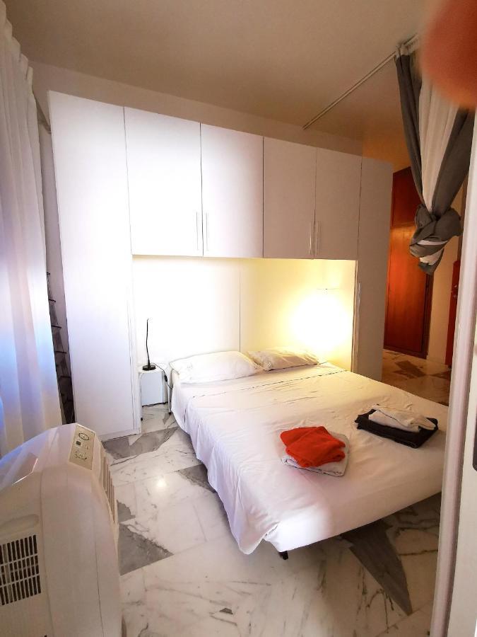 Rouge Studio - 10 Min From Vatican Apartment Luaran gambar