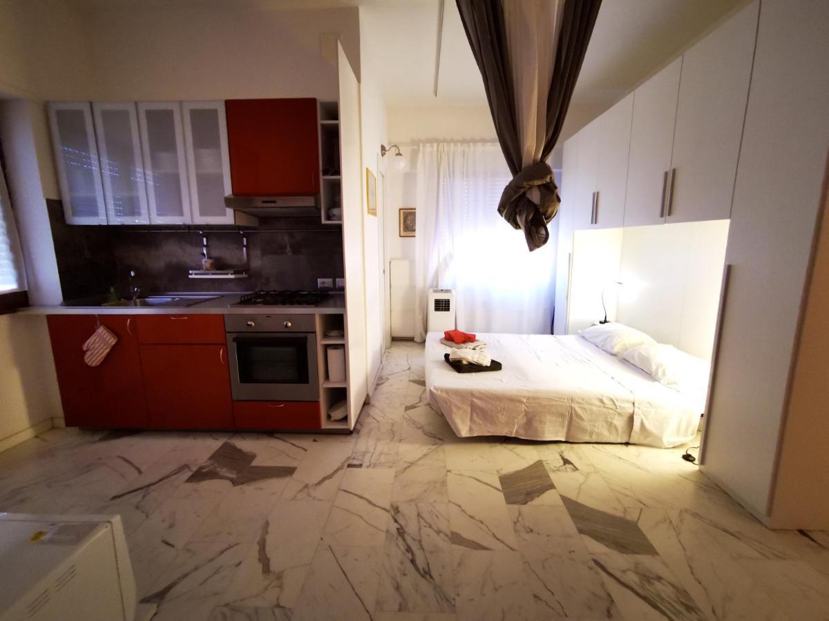 Rouge Studio - 10 Min From Vatican Apartment Luaran gambar