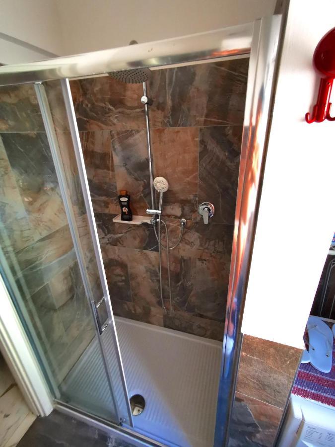 Rouge Studio - 10 Min From Vatican Apartment Luaran gambar